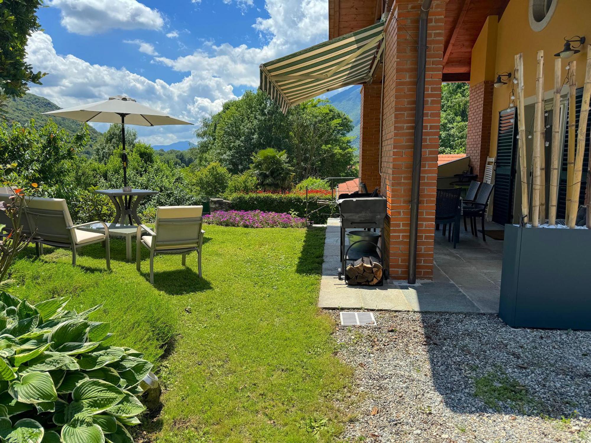 The Comfortable House With Big Pool In The Center Of Mergozzo Exterior foto